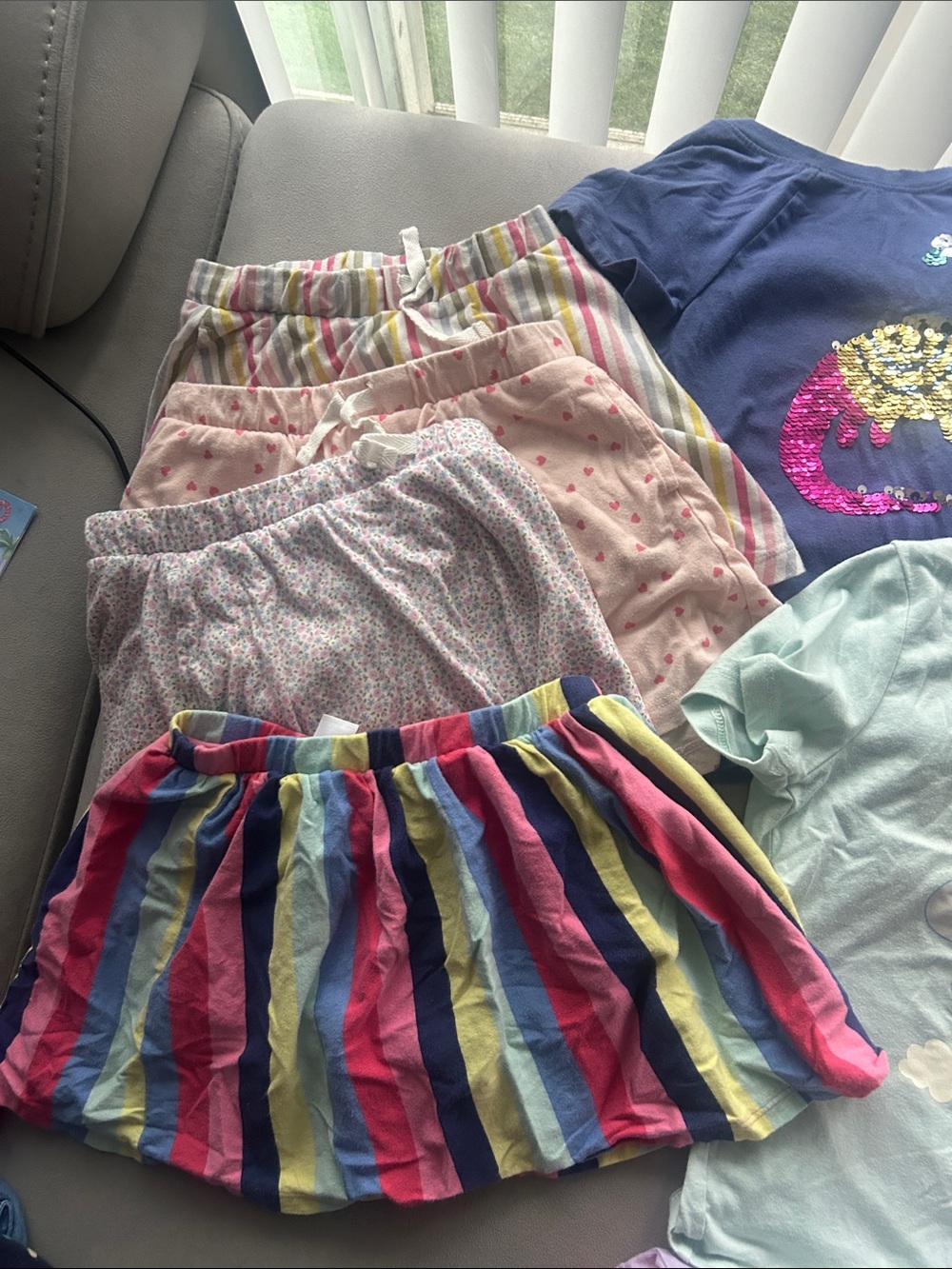 Girls Mixed Shirt and Shorts Lot - Navy, Pink, Pastel Colors size 5t - Picture 2 of 5
